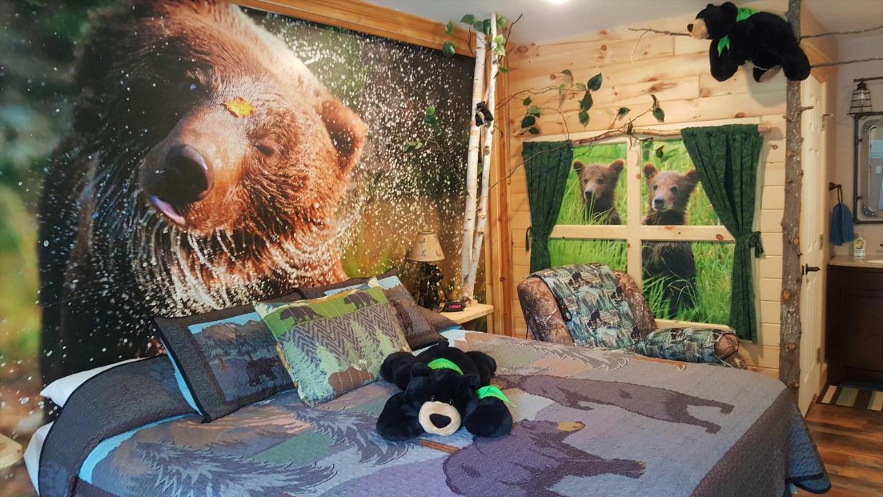 Bear Cove Inn Saint Ignace Ngoại thất bức ảnh
