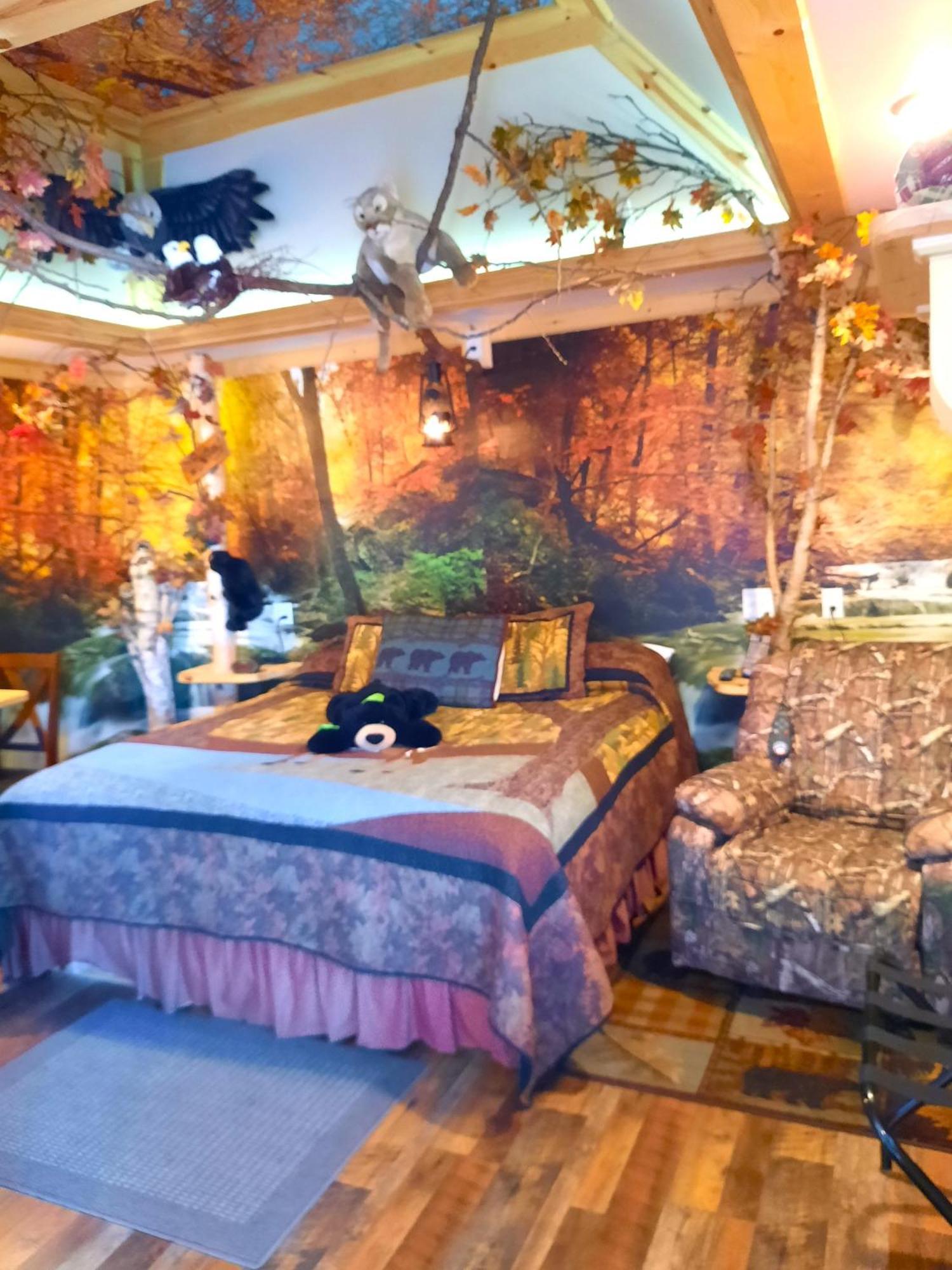 Bear Cove Inn Saint Ignace Ngoại thất bức ảnh