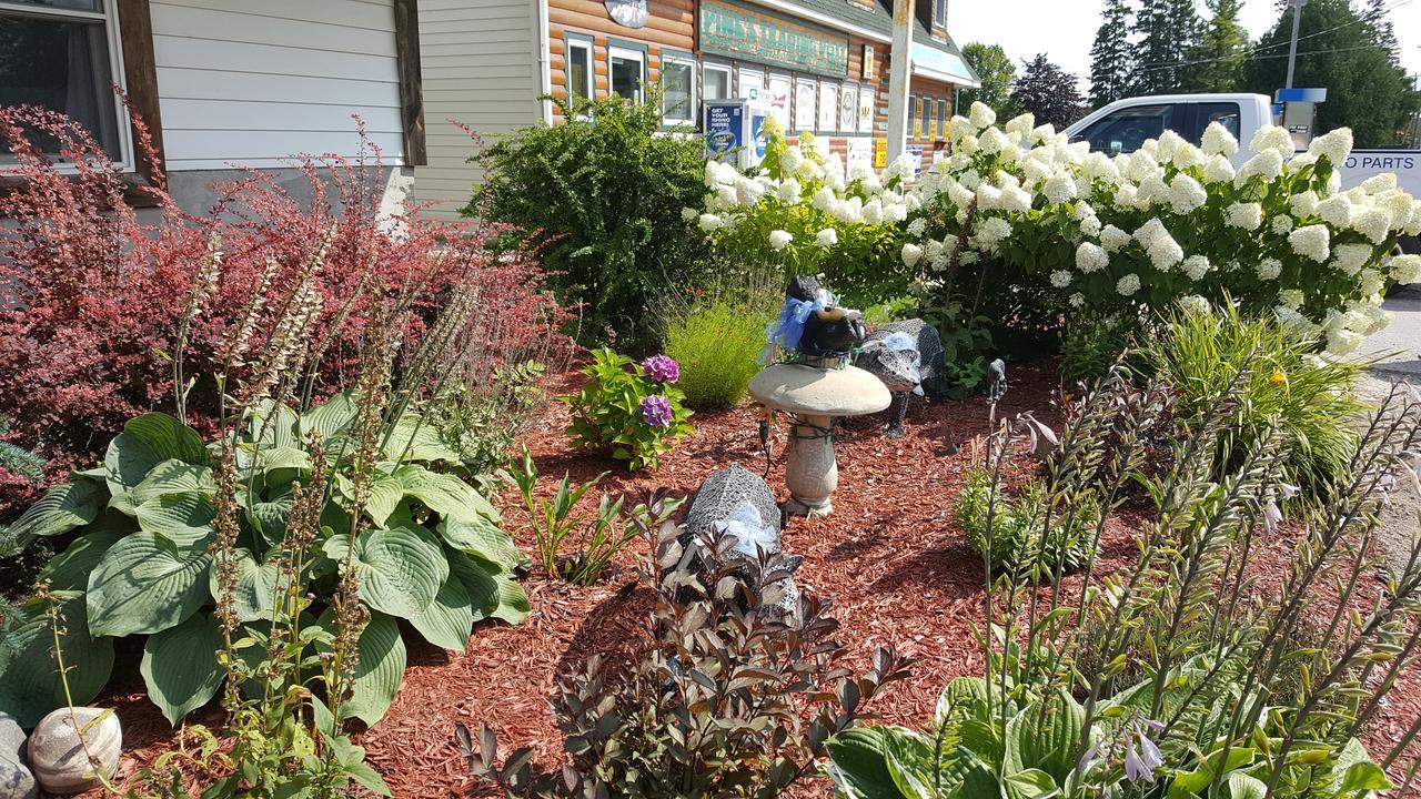 Bear Cove Inn Saint Ignace Ngoại thất bức ảnh