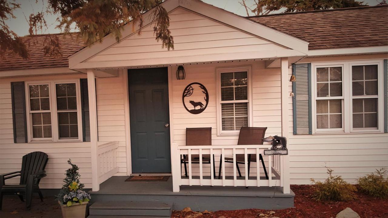 Bear Cove Inn Saint Ignace Ngoại thất bức ảnh